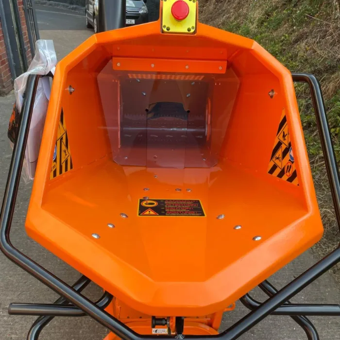 ELIET PROF 6 On Wheels Shredder/Chipper - Image 3