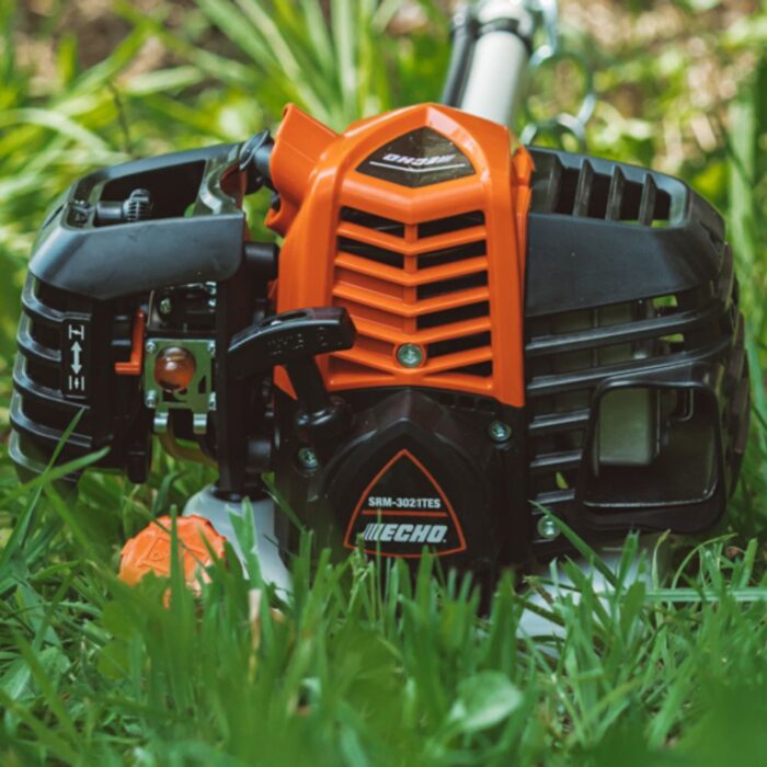 ECHO SRM-3021TES/U Petrol Brushcutter - Image 2