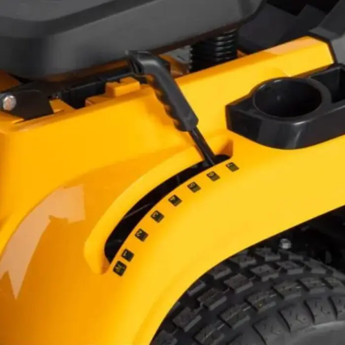 STIGA TORNADO 398 M Petrol Lawn Tractor - Image 4
