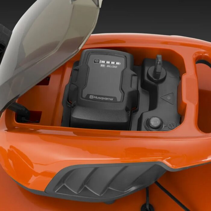 HUSQVARNA LC 142i Cordless Lawnmower - Image 4