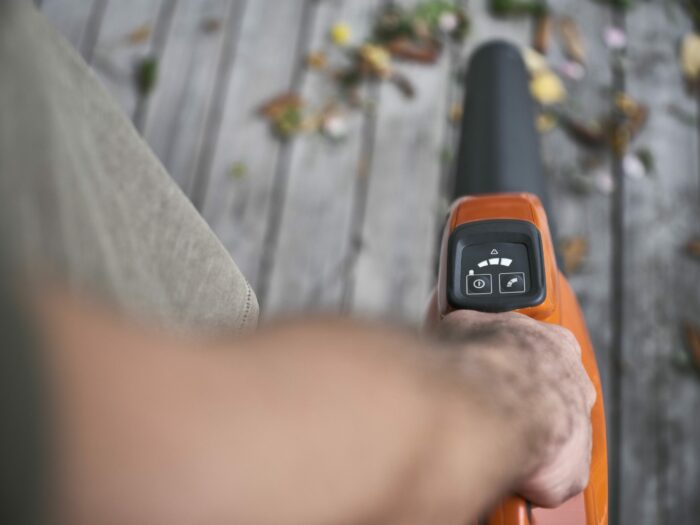 HUSQVARNA 120IB Cordless Blower - Image 5