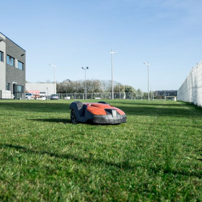 HUSQVARNA Automower® 550 EPOS® Robotic Mower (wire-free technology)