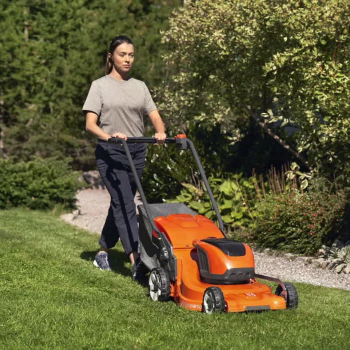HUSQVARNA LC 247i Cordless Lawnmower (Shell Only) - Image 5