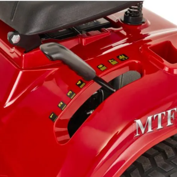 Mountfield MTF 108H SD Petrol Garden Tractor - Image 6