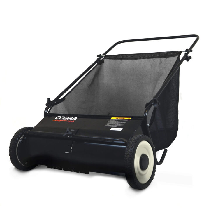 COBRA PLS66 Push Lawn Sweeper