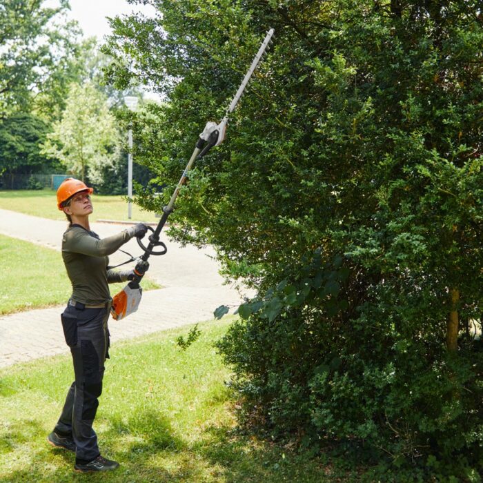 STIHL HLA 135 Cordless Long-reach Hedge Trimmer (Shell Only) - Image 4