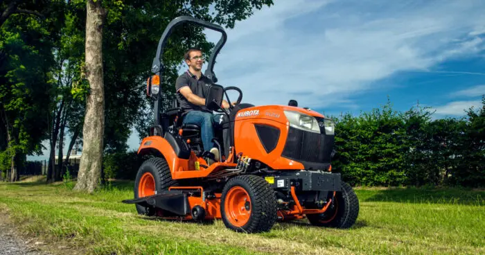 KUBOTA BX231 Compact Tractor