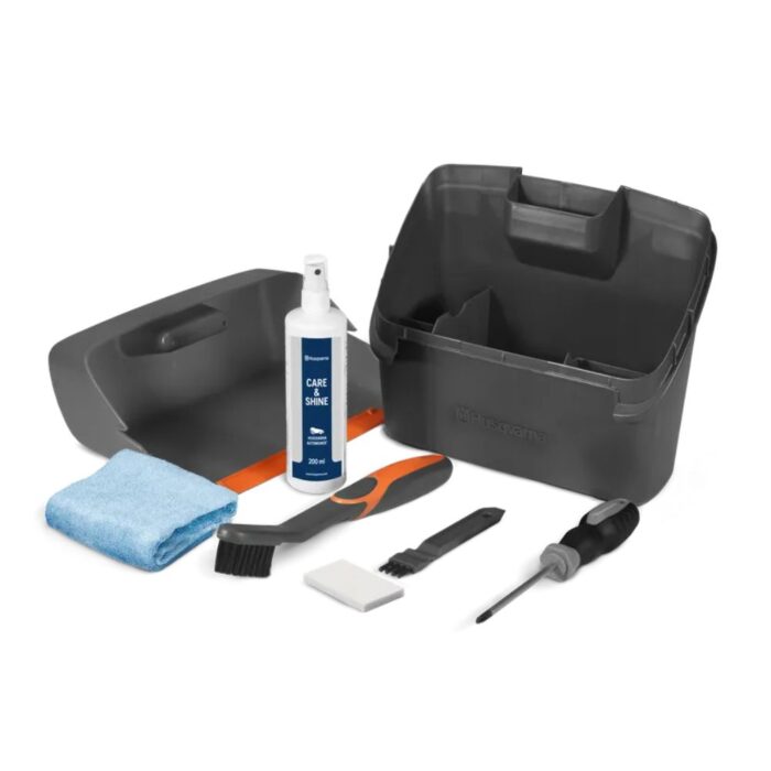 HUSQVARNA Automower® Cleaning & Maintenance Kit - Image 2