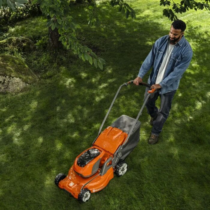 HUSQVARNA LC 347iVX Cordless Lawn Mower (Shell Only) - Image 3