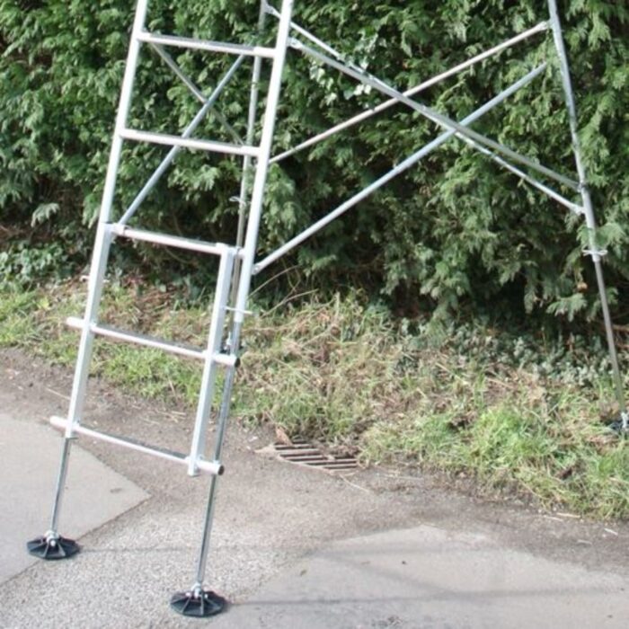 HENCHMAN Hi-Step Extender - Image 3