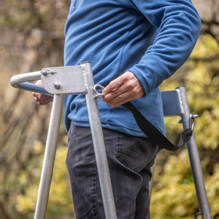 HENCHMAN Hi-Step Platform Ladder - Image 6