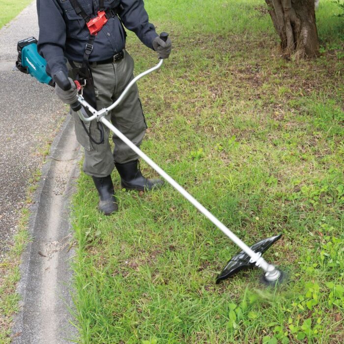MAKITA DUR369AZ Cordless Brush Cutter (Shell Only) - Image 3