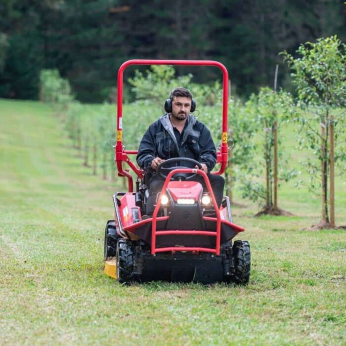CANYCOM CMX2406 Petrol Ride-on Brushcutter