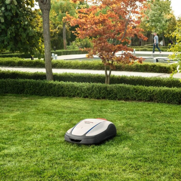 HONDA HRM 2500B Robotic Lawn Mower - Image 2