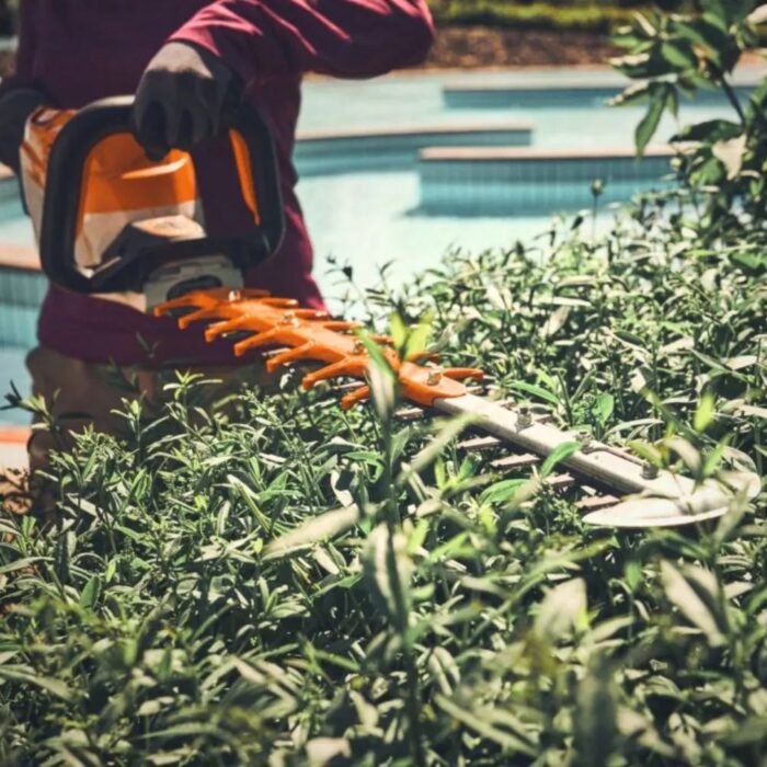 STIHL HSA 140 R Cordless Hedge Trimmer (Shell) - Image 5