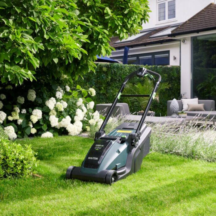 HAYTER Hawk 43 Cordless Lawnmower (Kit) - Image 2