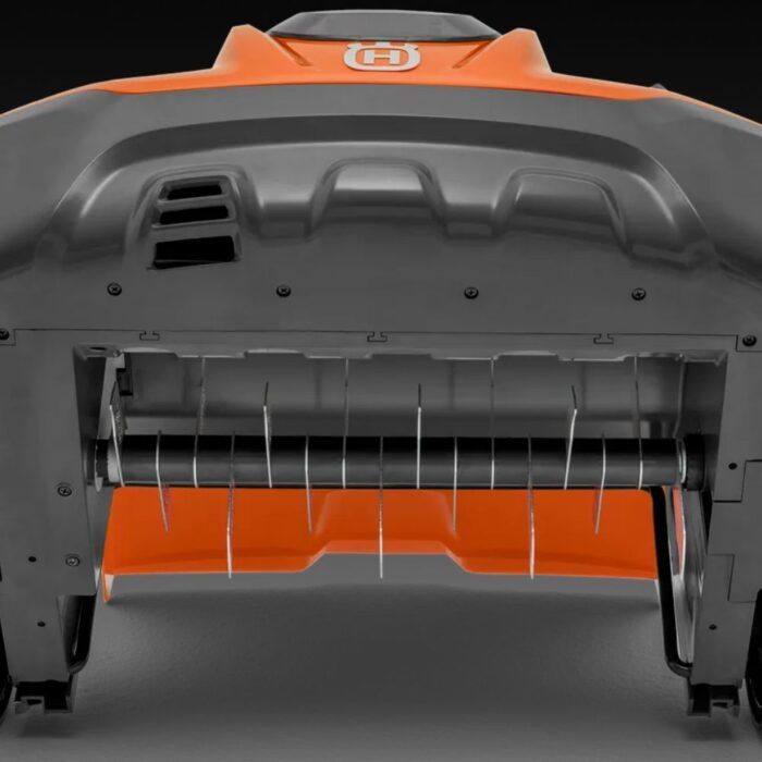 HUSQVARNA S 138I Cordless De-thatcher - Image 4