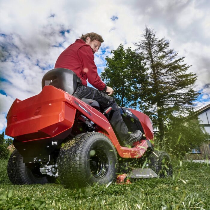 AL-KO Premium T22-111 HDS-A V2 Petrol Lawn Tractor - Image 4