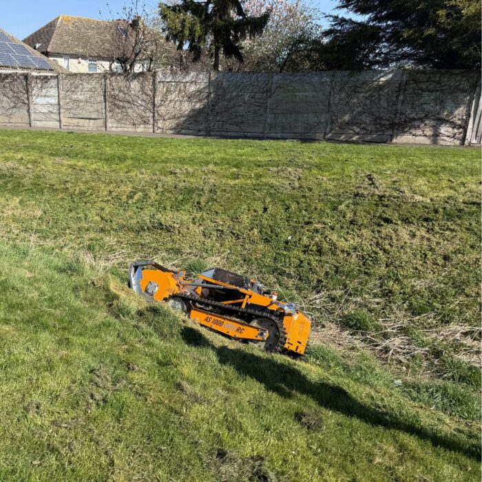 AS-MOTOR AS 1000 OVIS RC Remote-Controlled Petrol Flail Mower - Image 9