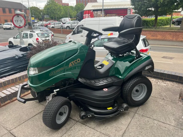 ATCO GTX48HR AWD Ride-On Tractor (secondhand) - Image 2