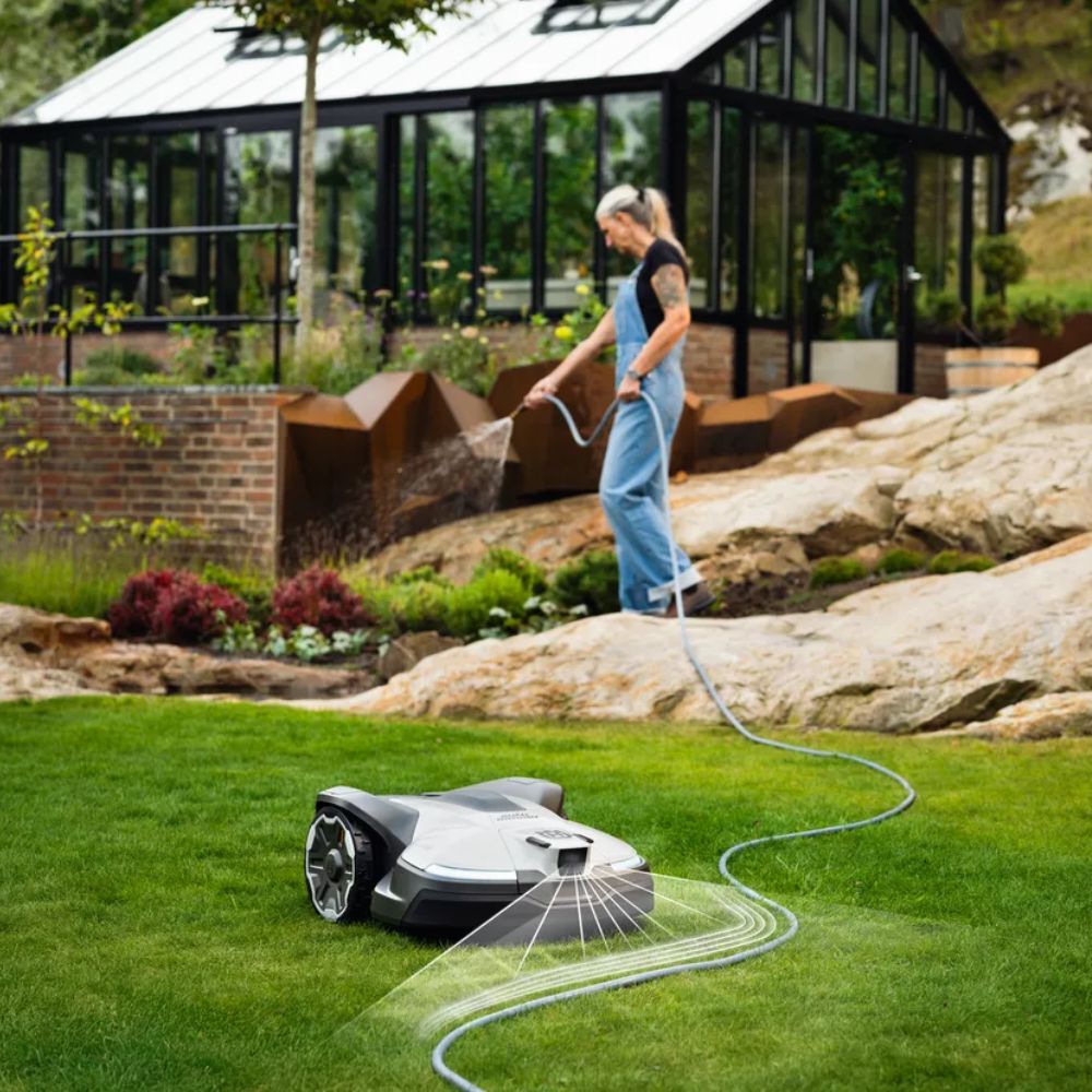 HUSQVARNA Automower® 450V NERA Robotic Mower With EPOS™ Plug-In (wire-free installation) - Image 5