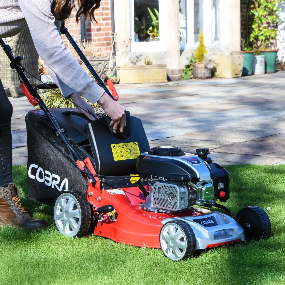 COBRA M40CVX Petrol Lawn Mower - Image 5