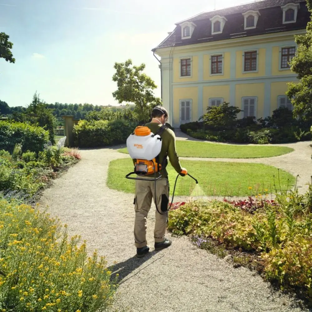 STIHL SGA 60 Cordless Backpack Sprayer (Shell Only) - Image 6