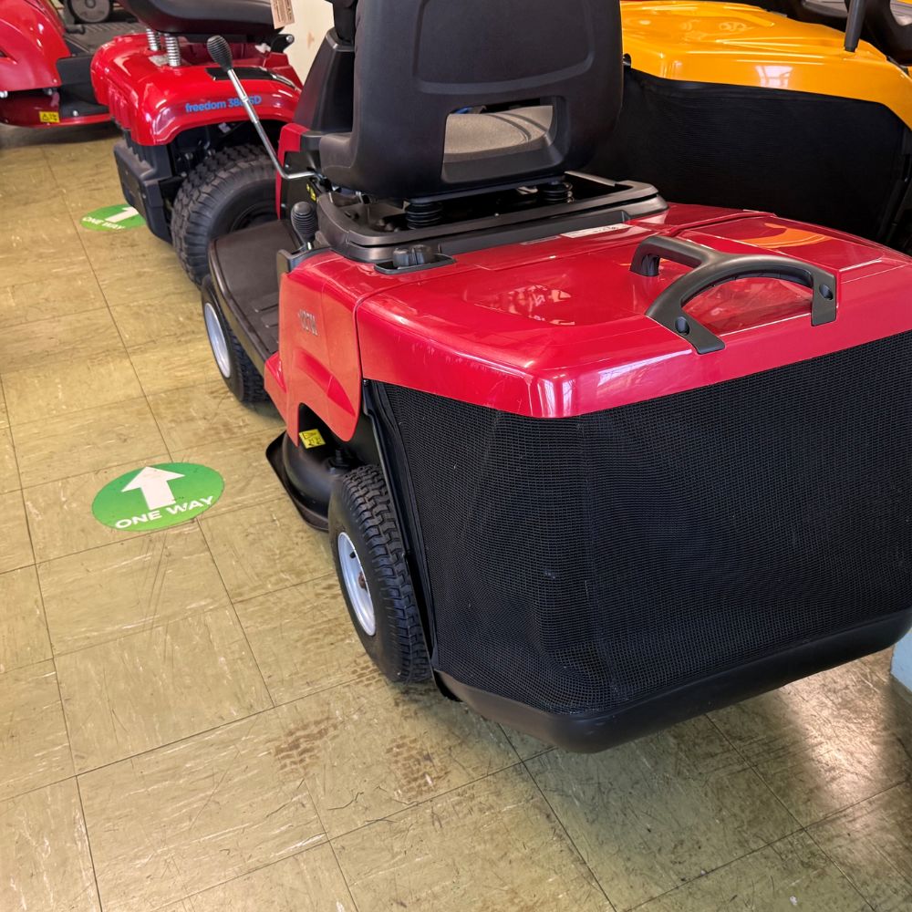 MOUNTFIELD 827H Petrol Lawn Rider (Secondhand) - Image 3