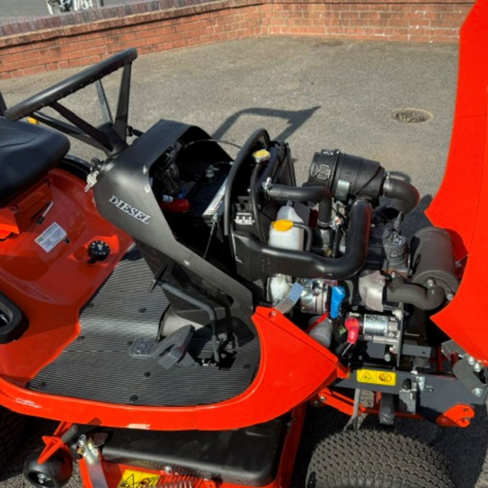 KUBOTA GR1600 MKII (ROPS) Diesel Ride-On Mower (Secondhand) - Image 3