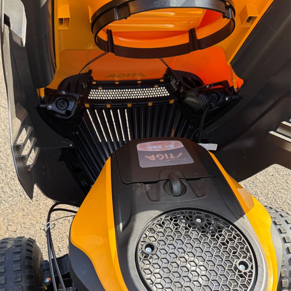 STIGA Estate 2398HW Twin-Cylinder Lawn Tractor (Secondhand) - Image 3
