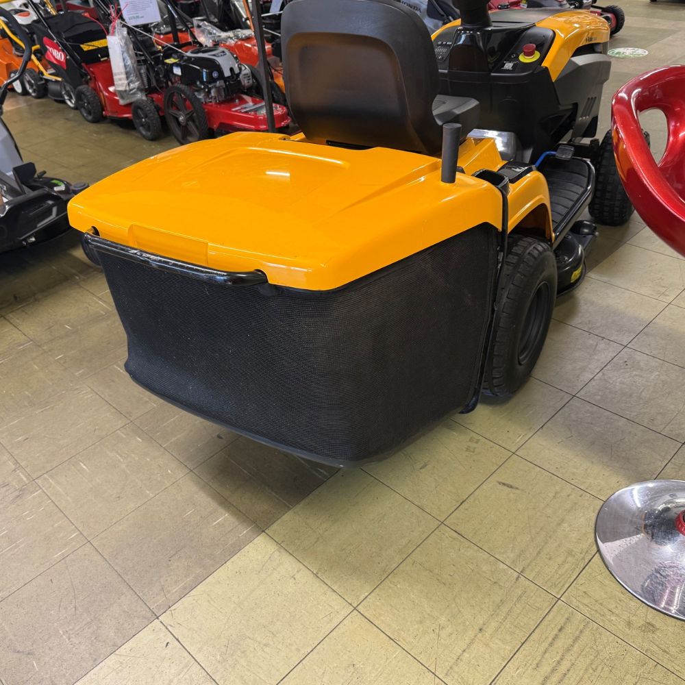STIGA e-Ride C500 Battery Powered Lawn Tractor (Secondhand) - Image 4