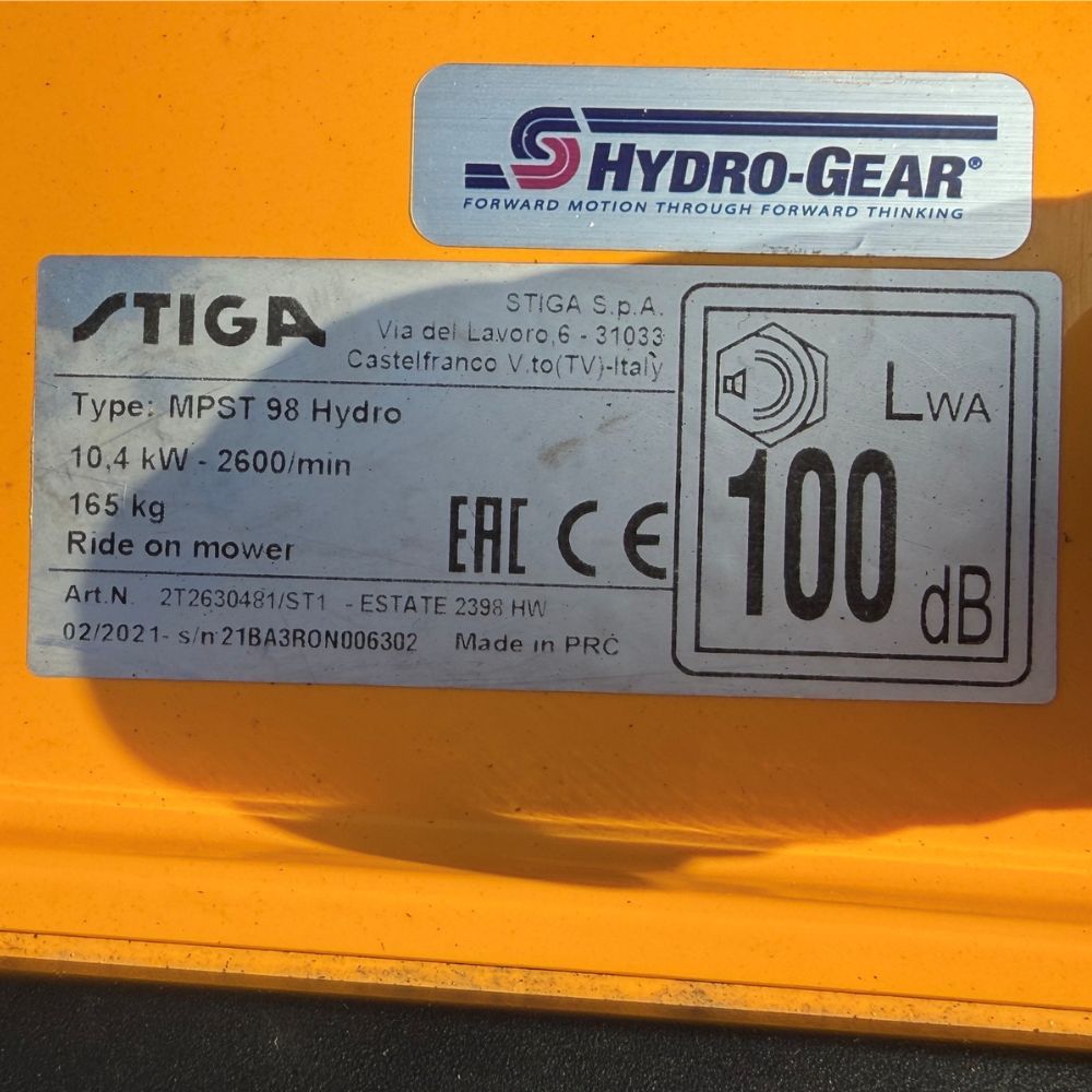 STIGA Estate 2398HW Twin-Cylinder Lawn Tractor (Secondhand) - Image 6