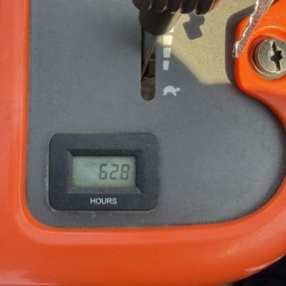 KUBOTA BX2350 60" Side Discharge Compat Tractor (Secondhand) - Image 7
